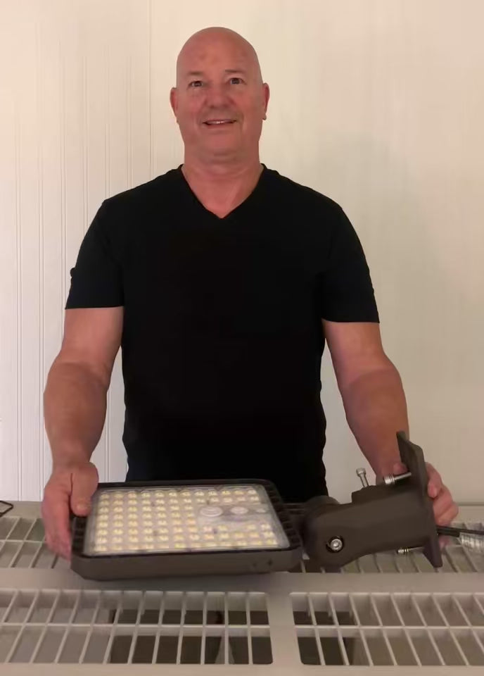 AF11 Tunable Area Fixture 150Watt w/ Universal Mount